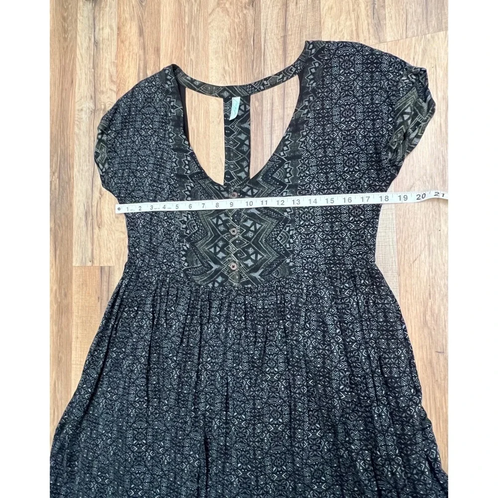 Free‎ People Black Geometric Boho Skater Dress – Size Small – 100% Rayon - Picture 6 of 9